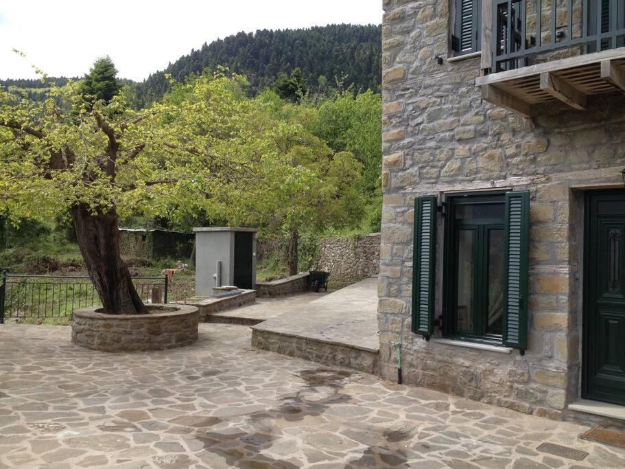 Δάφνη 1933, Λιθόχτιστο Αρχοντικό Στο Βουνό Villa Ano Khora Bagian luar foto